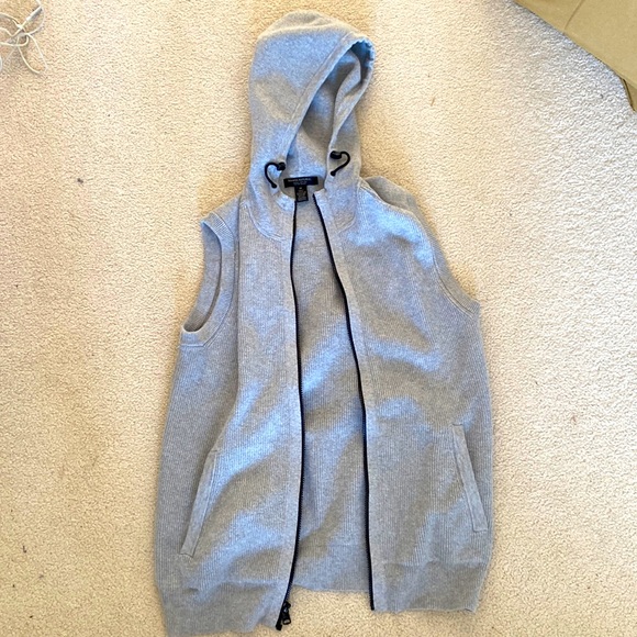 Banana Republic cotton Athletic Vest - Picture 1 of 3
